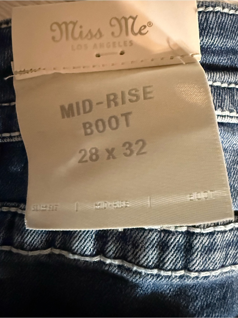 NWT Miss Me Jeans Women Size 28x32 Mid-Rise Bootcut Embellished Cross $134 - Picture 10 of 11